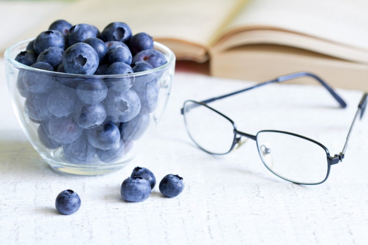 The healing properties of blueberries: to whom and when is it useful to  take - 36Best Kawai