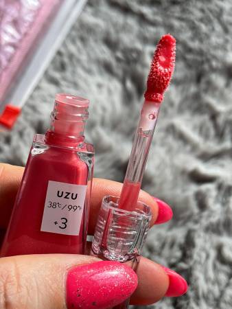 Flowfushi UZU HAPPY BAG Pink Lip set of 4 pieces