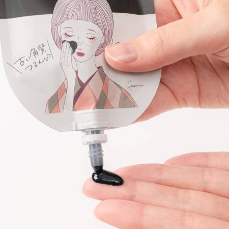 Kose Cosmeport  Clear Turn Keana Komachi Peel Off Pack Mask from clogged and enlarged pores