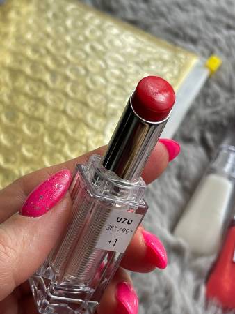 Flowfushi UZU HAPPY BAG Yellow Lip set of 4 pieces