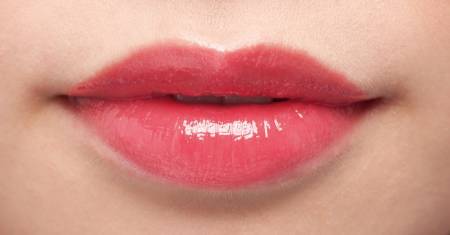 картинка Koh Gen Do Lip Gloss Gloss for lips, 6гр магазин одежды и аксессуаров являющийся официальным дистрибьютором в России  Koh Gen Do Lip Gloss Gloss for lips, 6гр