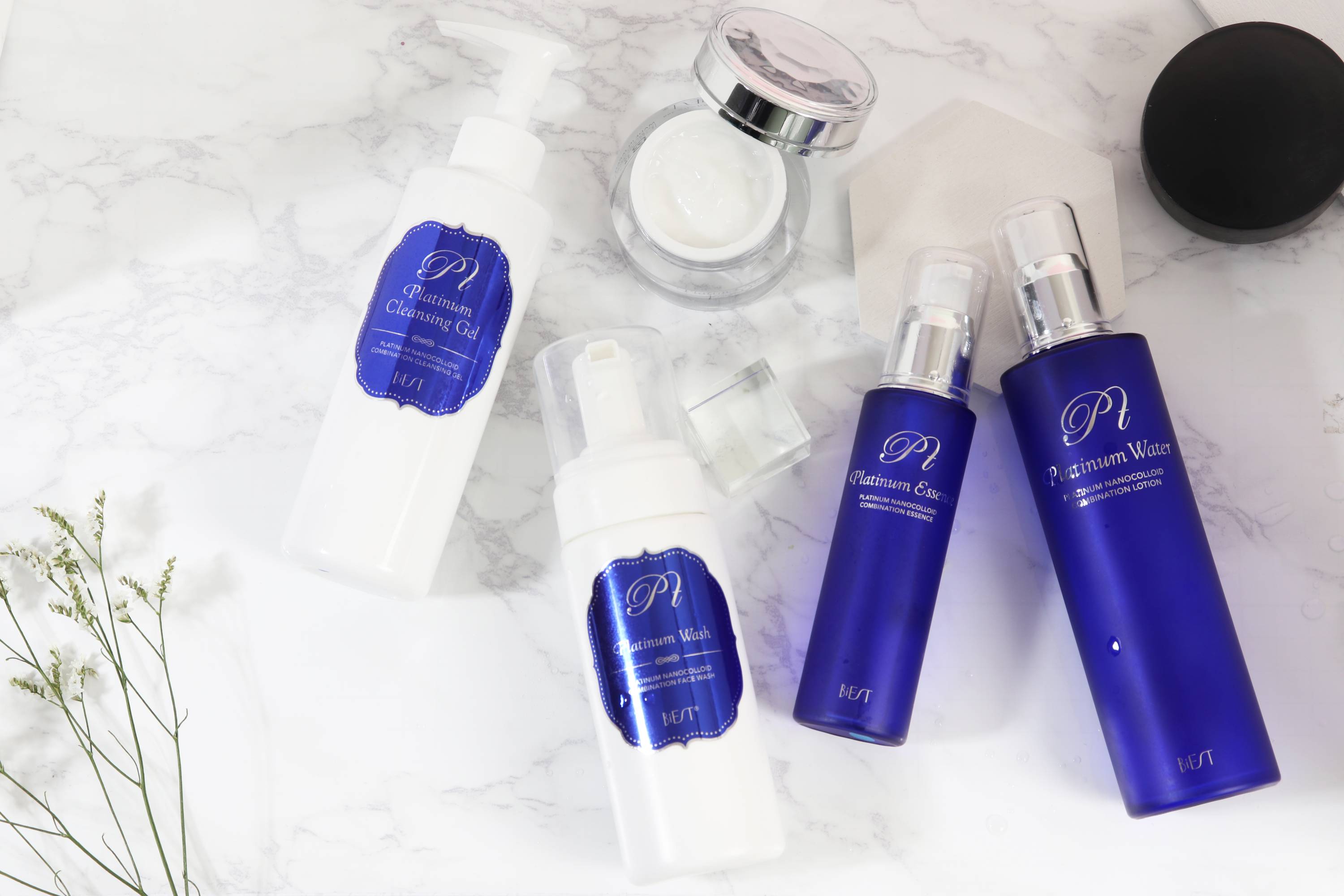 BiEST PLATINUM MOIST— крем с антиоксидантами, активирующий клетки кожи, 30 г - фото