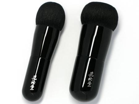 картинка KOYUDO DEKA fu-pa01 Extra Large Powder Brush powder Brush магазин одежды и аксессуаров являющийся официальным дистрибьютором в России  KOYUDO DEKA fu-pa01 Extra Large Powder Brush powder Brush