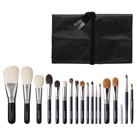картинка HAKUHODO Set of 17 brushes магазин одежды и аксессуаров являющийся официальным дистрибьютором в России  HAKUHODO Set of 17 brushes