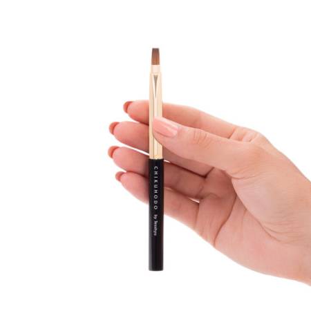 картинка CHIKUHODO Z Series Z-7 Lip Brush for lips магазин одежды и аксессуаров являющийся официальным дистрибьютором в России  CHIKUHODO Z Series Z-7 Lip Brush for lips