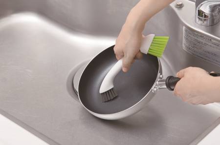 Kokubo Twin Brush Double-sided brush for cleaning dishes and surfaces