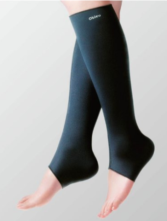 картинка MTG Obleu Moist Skin Fit Moisturizing socks for feet магазин одежды и аксессуаров являющийся официальным дистрибьютором в России  MTG Obleu Moist Skin Fit Moisturizing socks for feet