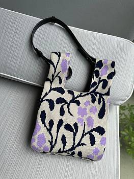 36best Strap to a fabric handbag