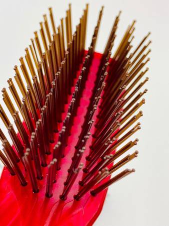 Comb for hair and scalp OLIVE OL-5000