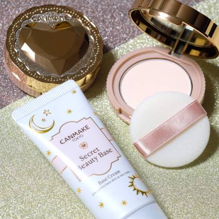 картинка Canmake Secret Beauty Base Foundation Makeup, 15 g магазин одежды и аксессуаров являющийся официальным дистрибьютором в России  Canmake Secret Beauty Base Foundation Makeup, 15 g