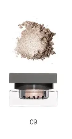 THREE Shimmering Color Veil eye shadow