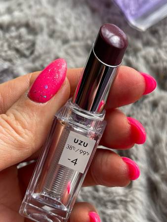 Flowfushi UZU HAPPY BAG Purple Lip set of 4 pieces