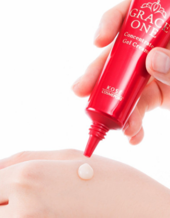 Japanese Skincare - Buy KOSE Cosmeport Grace One Concentrated Gel Cream Intensively regenerating gel-cream for the skin around the eyes and lips, after 50 years, 30 grams Online from Japan | 36Best Kawai KOSE Cosmeport Grace One Concentrated Gel Cream Intensively regenerating gel-cream for the skin around the eyes and lips, after 50 years, 30 grams