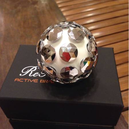 картинка MTG ReFa ACTIVE BRAIN body Massager магазин одежды и аксессуаров являющийся официальным дистрибьютором в России  MTG ReFa ACTIVE BRAIN body Massager