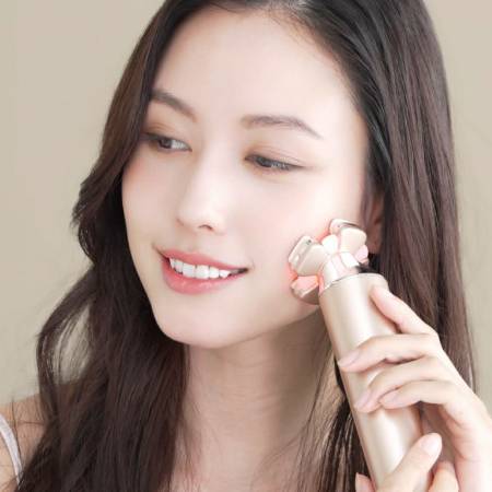 картинка ZOGANKIN Bloom Cosmetology rejuvenating device for face магазин одежды и аксессуаров являющийся официальным дистрибьютором в России  ZOGANKIN Bloom Cosmetology rejuvenating device for face