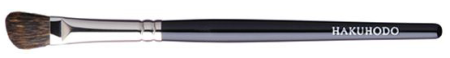 B232BkSL Hakuhodo Eye Shadow Brush angled